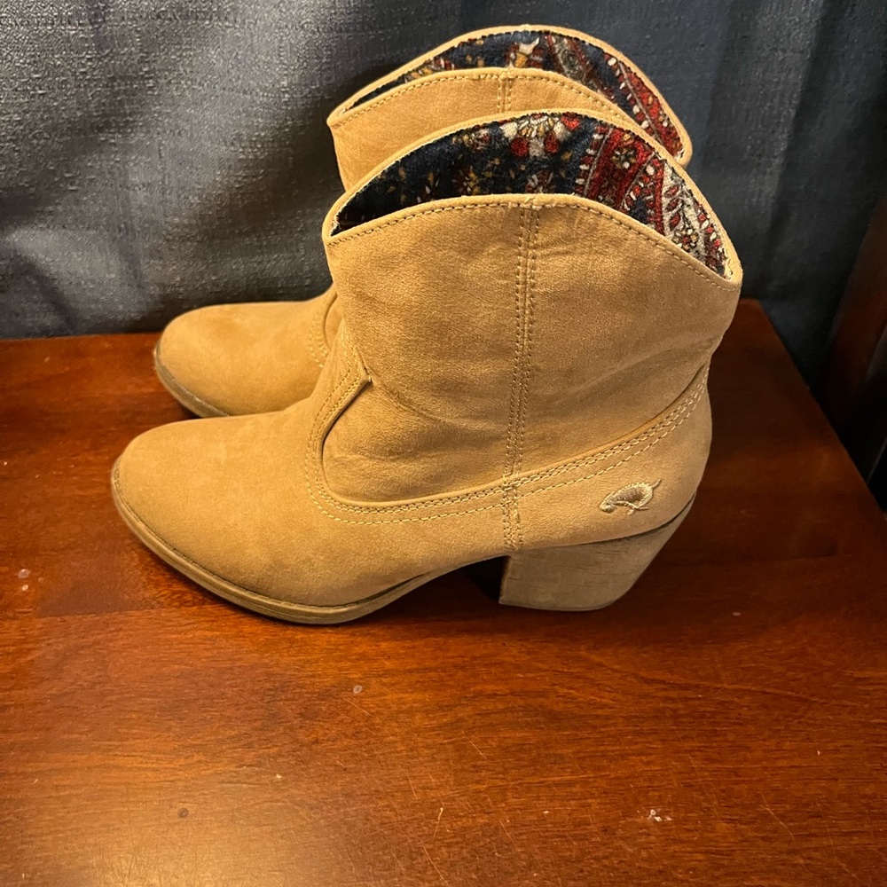 Women’s size 7 Rocketdog boots - Picture 4 of 11